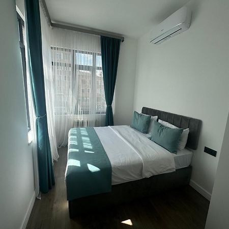 Luxe Apartment In Center Jerevan Buitenkant foto