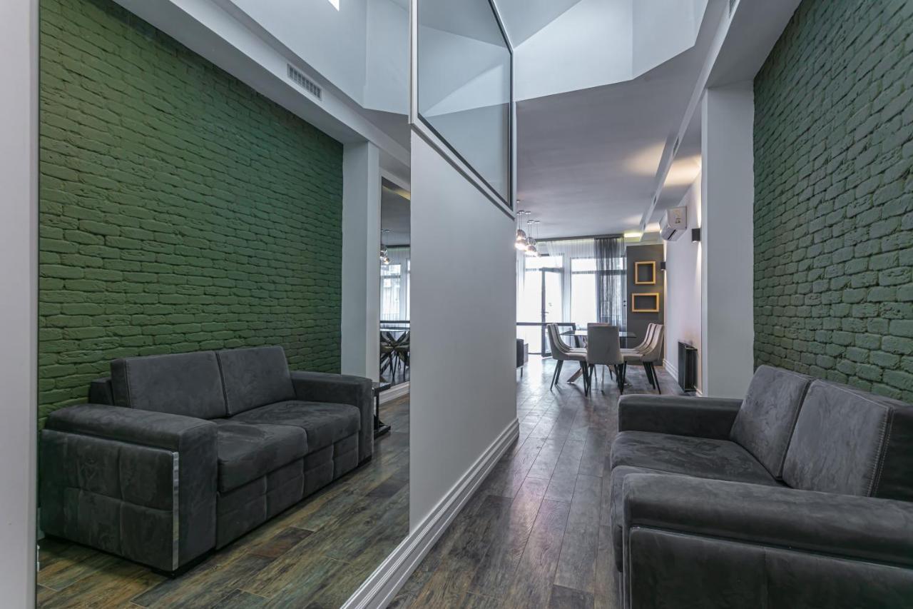Luxe Apartment In Center Jerevan Buitenkant foto